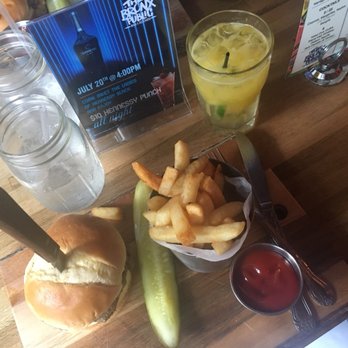 The Bronx Public - Sports Bars Near Me - Bronx, New York The Bronx Public - Sports Bars Near Me - Bronx, New York