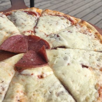 Bear Street Tavern - Classic pizza - Pizza Near Me - Banff, Alberta Bear Street Tavern - Classic pizza - Pizza Near Me - Banff, Alberta