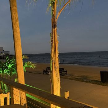 High Tides on the Potomac - View - Seafood Near Me - Colonial Beach, Virginia