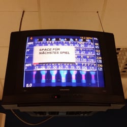 Bowling World - Alte Röhrenfernseher