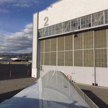 JSX - JetSuiteX @ Hangar2 Burbank - Airlines Near Me - Burbank, California