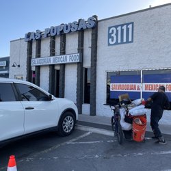 Las Pupusas Restaurant - Outside