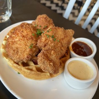 Mom's Kitchen & Bar - Chicken & Bacon Waffle - Bars Near Me - Astoria, New York Mom's Kitchen & Bar - Chicken & Bacon Waffle - Bars Near Me - Astoria, New York