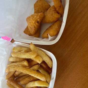 Happy Bites Burger & Wings - Tinley Park - Small Fries Mac and Cheese Bites - Burgers Near Me - Tinley Park, Illinois