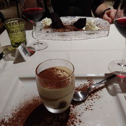 Vivo - Dal Mare alla Padella - Chocolate cake and tiramisu