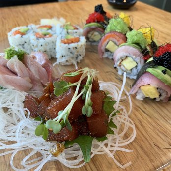 Kizuna - Salmon roll, Spicy Tuna Cups, dragon roll - Sushi Bars Near Me - Vienna, Virginia Kizuna - Salmon roll, Spicy Tuna Cups, dragon roll - Sushi Bars Near Me - Vienna, Virginia