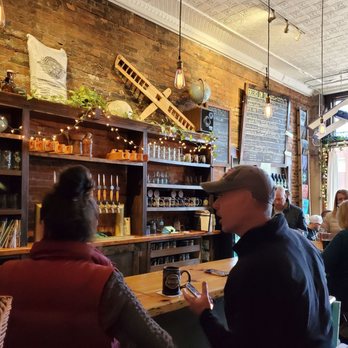 Jubeck New World Brewing - Love the venue. - Breweries Near Me - Dubuque, Iowa