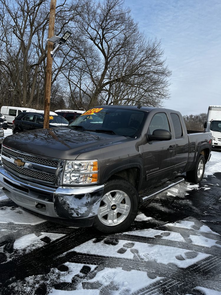 RG’S HOT DEALS AUTO SALES Updated September 2024 13 Photos 1606 E