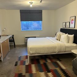 Trumbull and Porter Hotel - Industrial feel to the room