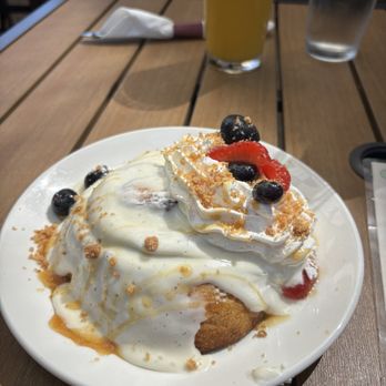 Gina's Kitchen +Catering - Cinnamon Rolls - Breakfast & Brunch Near Me - Rancho Cucamonga, California
