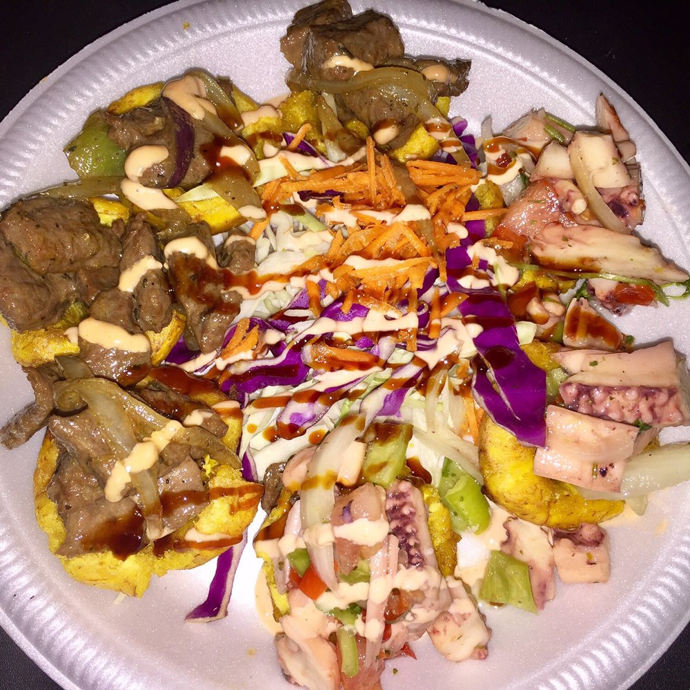 Bistro del Mar - fried plantains (tostones) stuffed with steak and pulpo (octopus) - Food Trucks Near Me