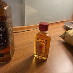 Romulus Palace Liquor Store