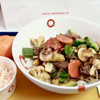 ra'mien go - Rindfleisch mit Gemüse und Pilzen - Pan Asian Near Me - Vienna, 9