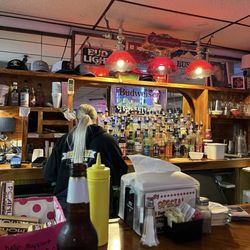Deep Cut Tavern - The bar