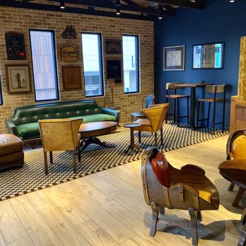 Foxy's Proper Pub - Cozy seating with friends. - Cocktail Bars Near Me - Austin, Texas