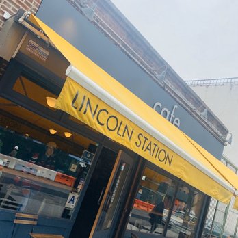 Lincoln Station - Outside - Coffee & Tea Near Me - Brooklyn, New York