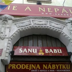 Sanu Babu Argentinská - Kdybyste to netušili, na štítu z Argentinské ulice to stojí jasně - za dveřmi je Indie a Nepál.