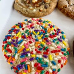 Bee J’s Cookies - Funfetti Cookie