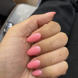 Central Nails