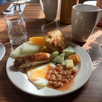 Rembrandt Hotel - All you can eat breakfast included every morning. - Hotels Near Me - London, XGL Rembrandt Hotel - All you can eat breakfast included every morning. - Hotels Near Me - London, XGL