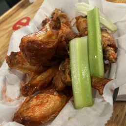 Hot & Honey Razz Wings
