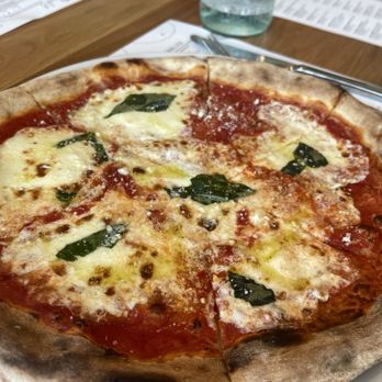 Sixty Vines - Margherita pizza - New American Near Me - Orlando, Florida Sixty Vines - Margherita pizza - New American Near Me - Orlando, Florida