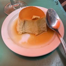 The flan! The flan!