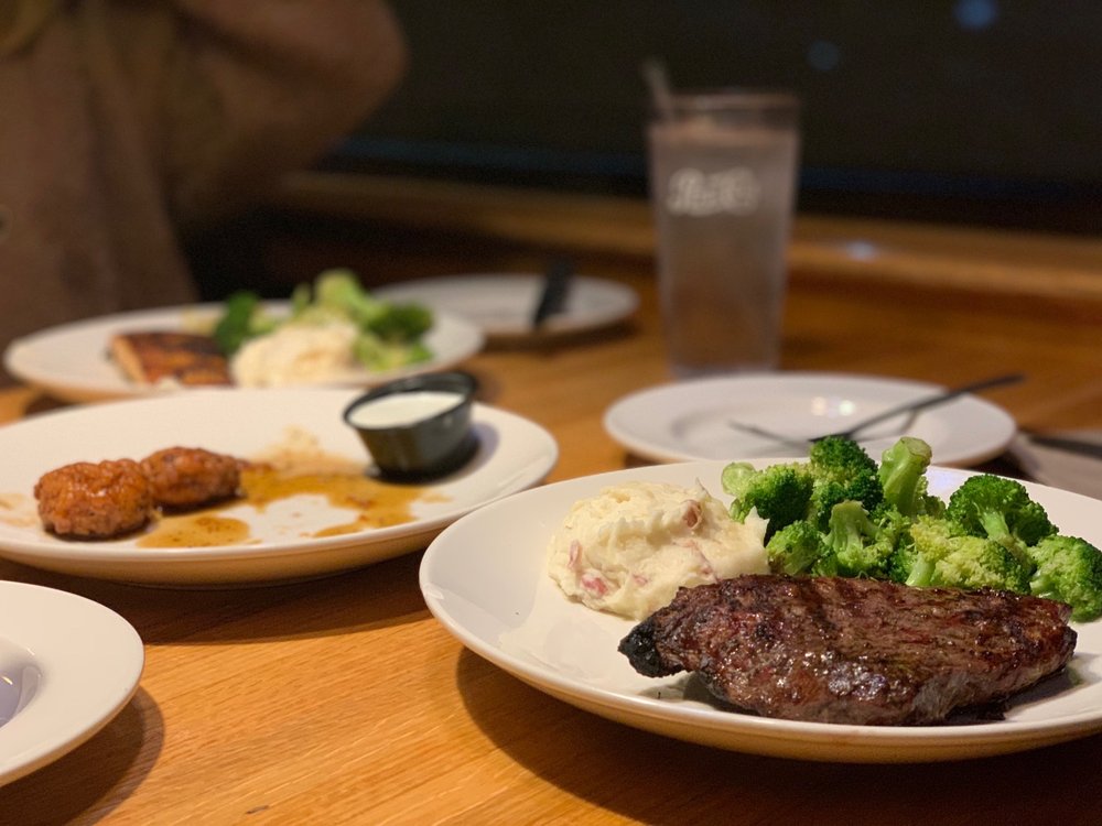 Applebee's Grill + Bar