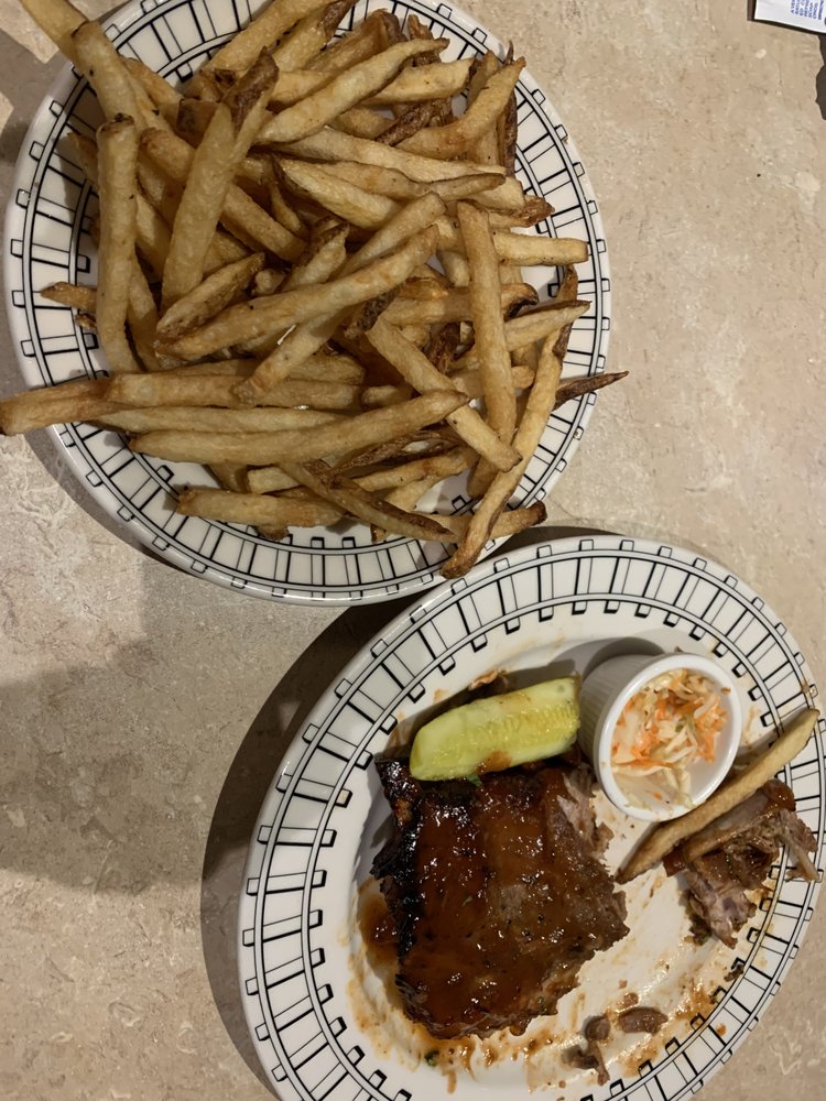 TRACKS RAW BAR & GRILL 210 Photos & 306 Reviews Pubs 220 West