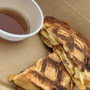 Badfish Coffee & Tea - Waffle Sandwich & Syrup dip - Coffee & Tea Near Me - Orangevale, California