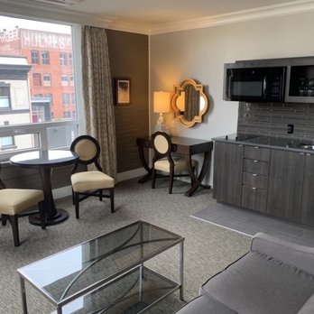 The Mark Spencer Hotel - Kitchen and dining area. - Hotels Near Me - Portland, Oregon The Mark Spencer Hotel - Kitchen and dining area. - Hotels Near Me - Portland, Oregon
