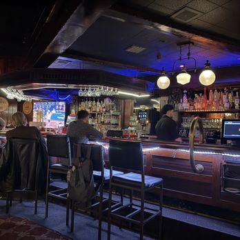Burbank Smokehouse - Steakhouses Near Me - Burbank, California Burbank Smokehouse - Steakhouses Near Me - Burbank, California