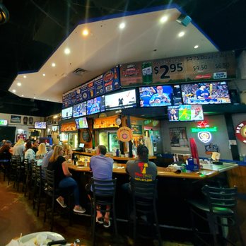Friendly Confines - The Bar - Sports Bars Near Me - Winter Park, Florida Friendly Confines - The Bar - Sports Bars Near Me - Winter Park, Florida