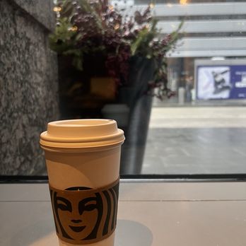 Starbucks - Coffee & Tea Near Me - Philadelphia, Pennsylvania