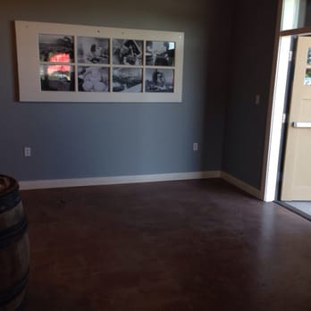 Fogline Vineyards - Wine Tours Near Me - Santa Rosa, California