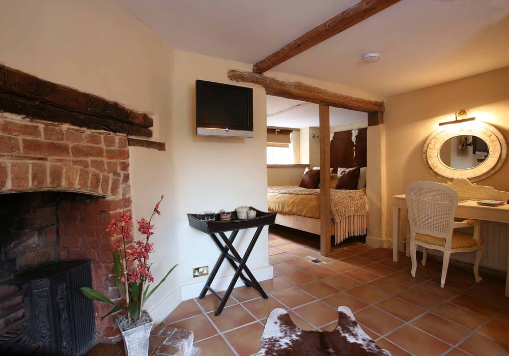 THE HAND AND FLOWERS 40 Photos & 26 Reviews 126 West Street, Marlow