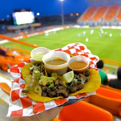 H-E-B Park - Bistec Tacos