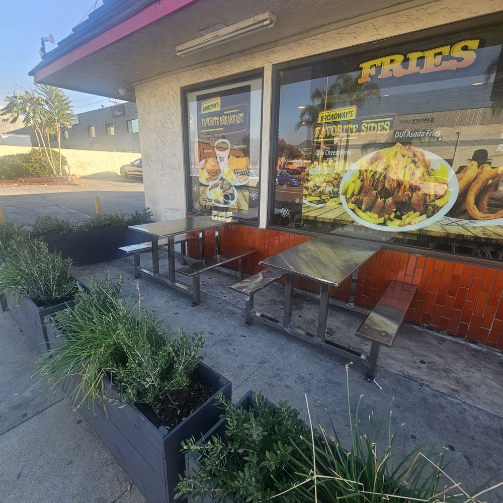 The Broadway Burger - Burgers Near Me - Glendale, California