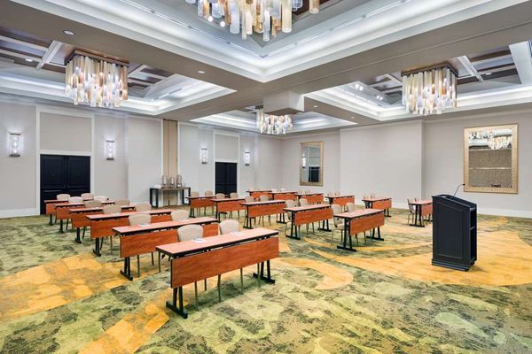 The Inn at Penn, a Hilton Hotel by null