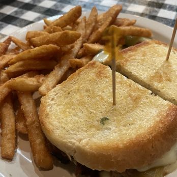Willow Ranch - Fiesta melt - Barbeque Near Me - Buttonwillow, California