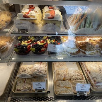 Yalaha Bakery - Bakeries Near Me - Yalaha, Florida Yalaha Bakery - Bakeries Near Me - Yalaha, Florida