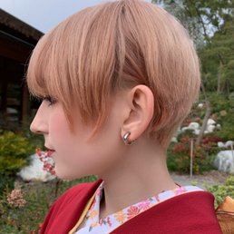 Cut and colour by Kaoru (styled by myself after couple days so it's a lil janky but she made it so pretty!!)