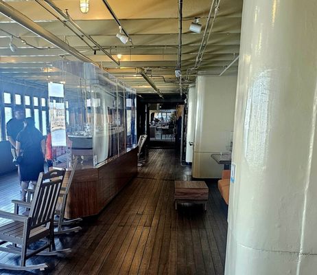 Promenade Cafe by null