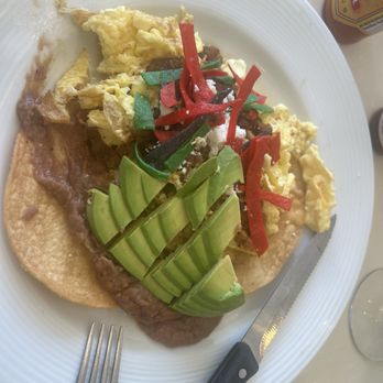 Horseless Carriage Restaurant - Huevos ranchero - Diners Near Me - North Hills, California