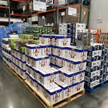 Costco Warehouse - 10/22/24 Basic selection. No local brews - Wholesale Stores Near Me - Cordova, Tennessee