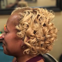 Morph Beauty Bar - 2 dimensional color