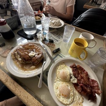 Silver Spur Cafe - Cafes Near Me - Sheridan, Wyoming