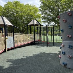 Stafford Drive Park - Fun climbing wall