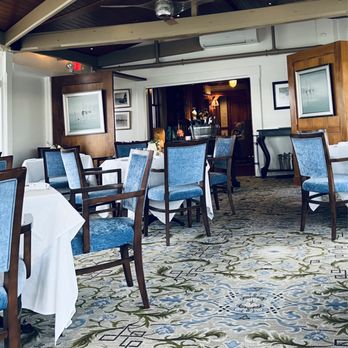 The Dining Room at Castle Hill Inn - the dining room - American Near Me - Newport, Rhode Island The Dining Room at Castle Hill Inn - the dining room - American Near Me - Newport, Rhode Island