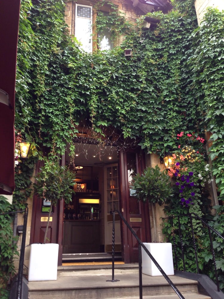 TAILORS PUBLIC HOUSE 4 Cambray Place, Cheltenham, Gloucestershire, United Kingdom Pubs